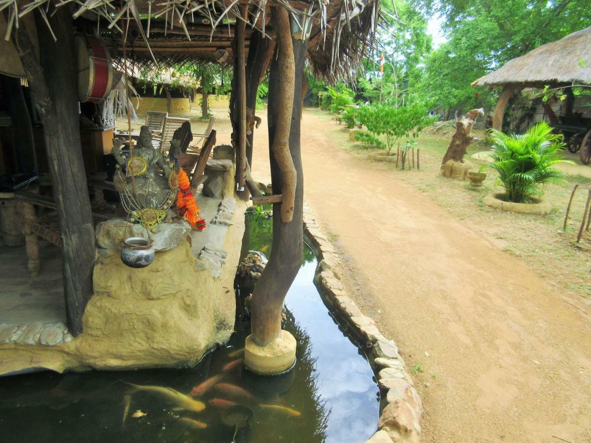 Humbhaha Jungle Yala Nature Eco Resort Kataragama Eksteriør bilde
